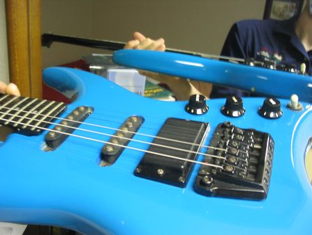 Standard Axstar body shape, H-S-S configuration, note locking bridge