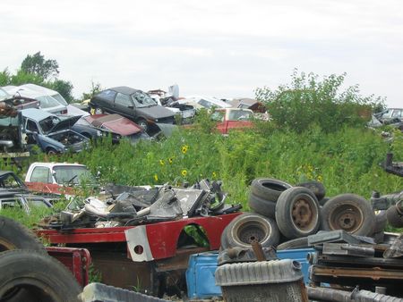 Win-win junkyard war